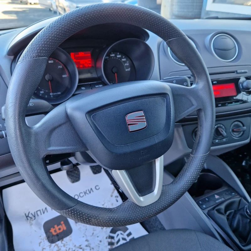 Seat Ibiza 1.2i, снимка 8 - Автомобили и джипове - 48379820