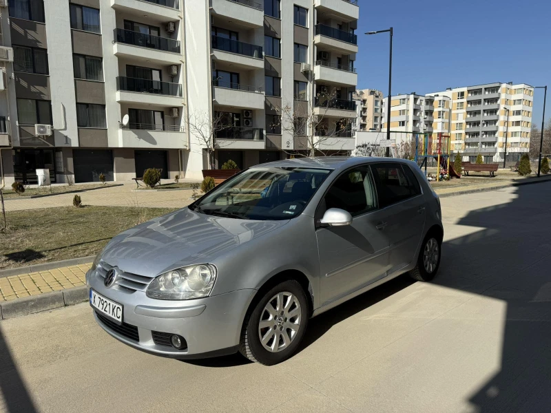 VW Golf 1.6i, снимка 4 - Автомобили и джипове - 49082778