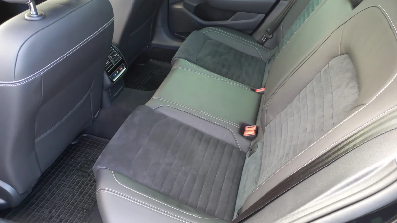 VW Passat B8 2.0TDI 4Motion, снимка 11 - Автомобили и джипове - 50854331