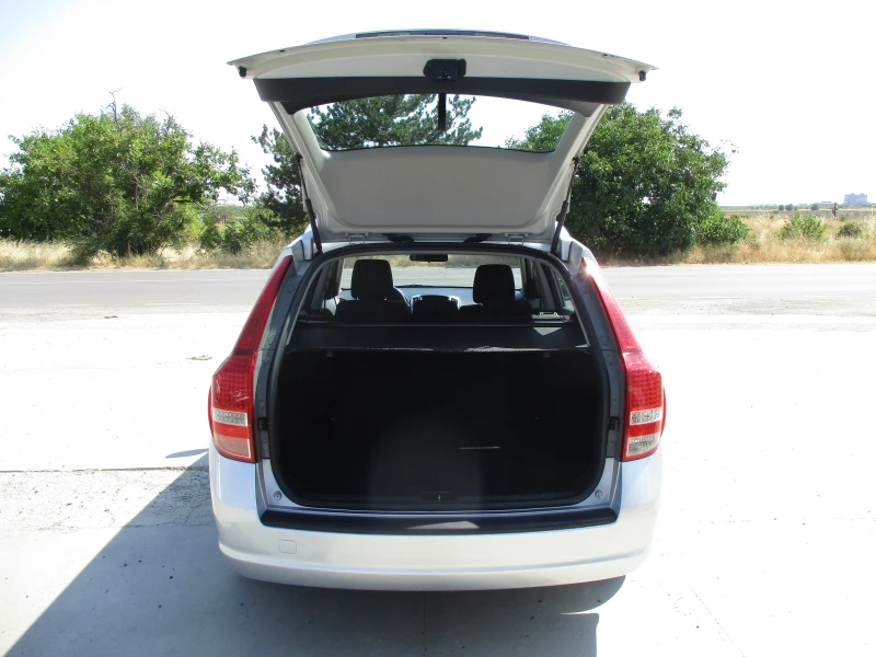 Kia Ceed 1.6/ДИЗЕЛ/90кс/КАТО НОВА/, снимка 16 - Автомобили и джипове - 51141389