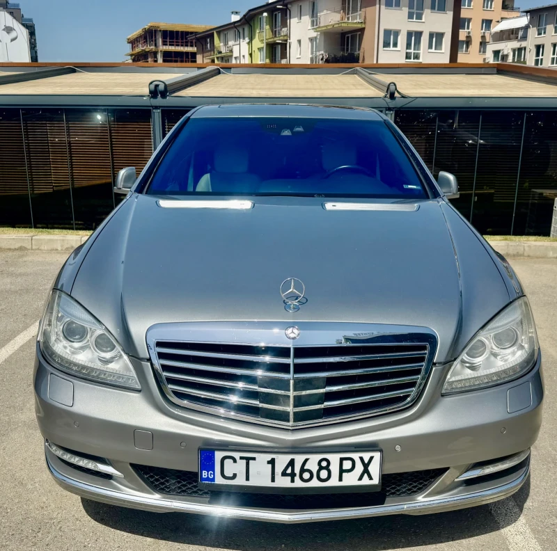 Mercedes-Benz S 350 ИЗКЛЮЧИТЕЛНО ЗАПАЗЕН САЛОН !!!, снимка 2 - Автомобили и джипове - 52284204