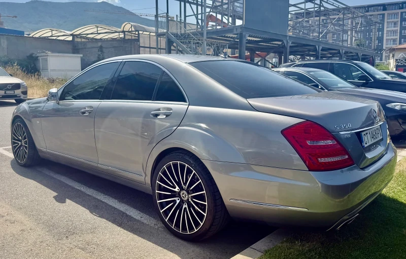 Mercedes-Benz S 350 ИЗКЛЮЧИТЕЛНО ЗАПАЗЕН САЛОН !!!, снимка 4 - Автомобили и джипове - 52284204