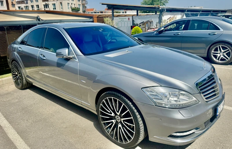 Mercedes-Benz S 350 ИЗКЛЮЧИТЕЛНО ЗАПАЗЕН САЛОН !!!, снимка 3 - Автомобили и джипове - 52284204