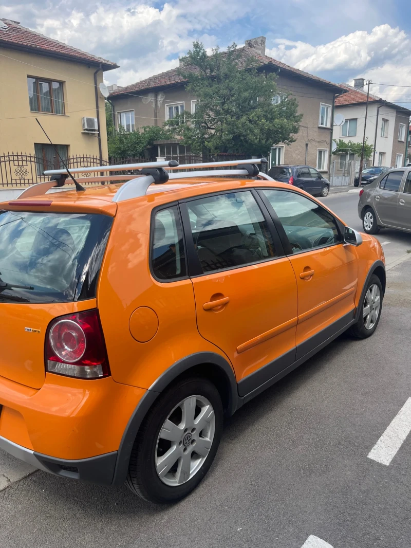 VW Polo, снимка 4 - Автомобили и джипове - 52810243