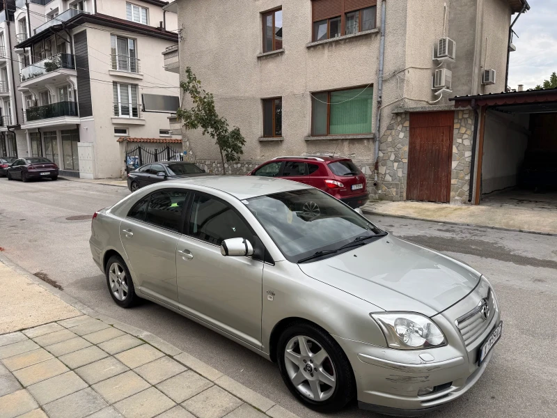 Toyota Avensis Toyota Avensis 2.0 D4D 116КС, снимка 4 - Автомобили и джипове - 52028115