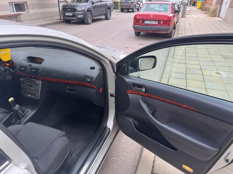 Toyota Avensis Toyota Avensis 2.0 D4D 116КС, снимка 11 - Автомобили и джипове - 52028115