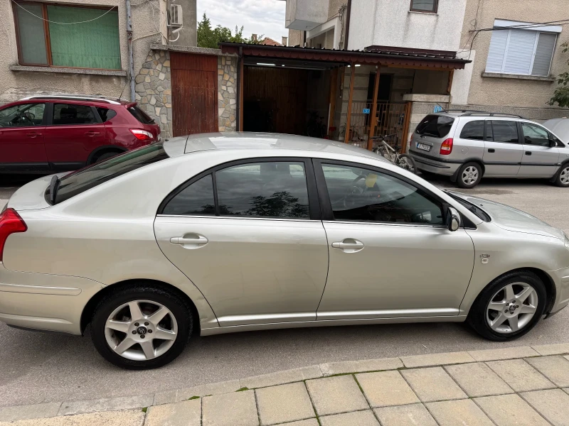Toyota Avensis Toyota Avensis 2.0 D4D 116КС, снимка 5 - Автомобили и джипове - 52028115