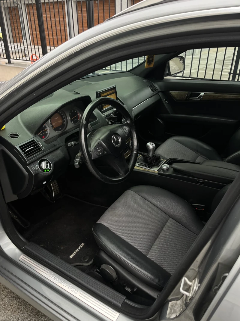 Mercedes-Benz C 220 2.2 cdi, снимка 8 - Автомобили и джипове - 52319135