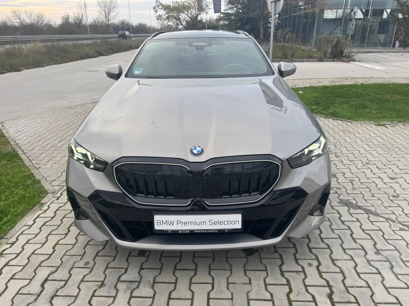 BMW 540 d xDrive Touring, снимка 8 - Автомобили и джипове - 52648102