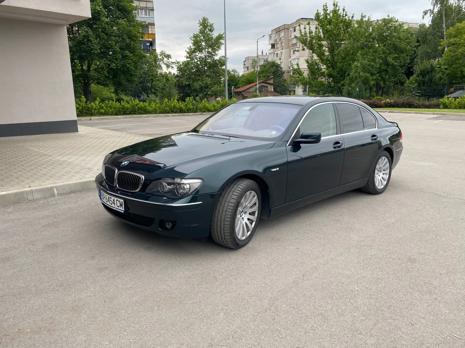 BMW 740  - изображение 2