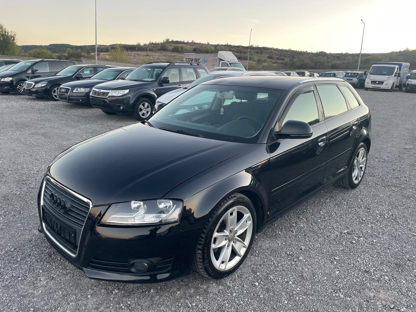 Audi A3 2.0TDI SPORTBACK NAVI ПОДГРЕВ 140КС - [1] 