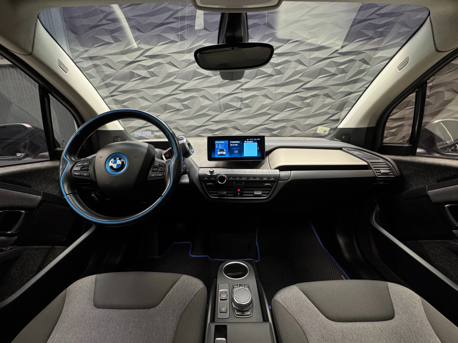 BMW i3 s 120Ah Подгрев* Камера - изображение 5