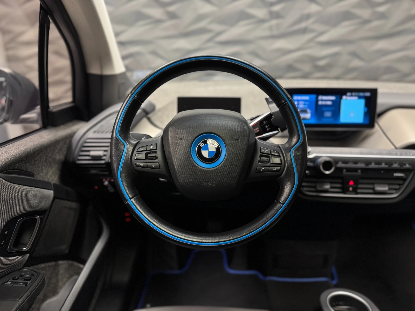 BMW i3 s 120Ah Подгрев* Камера - изображение 6