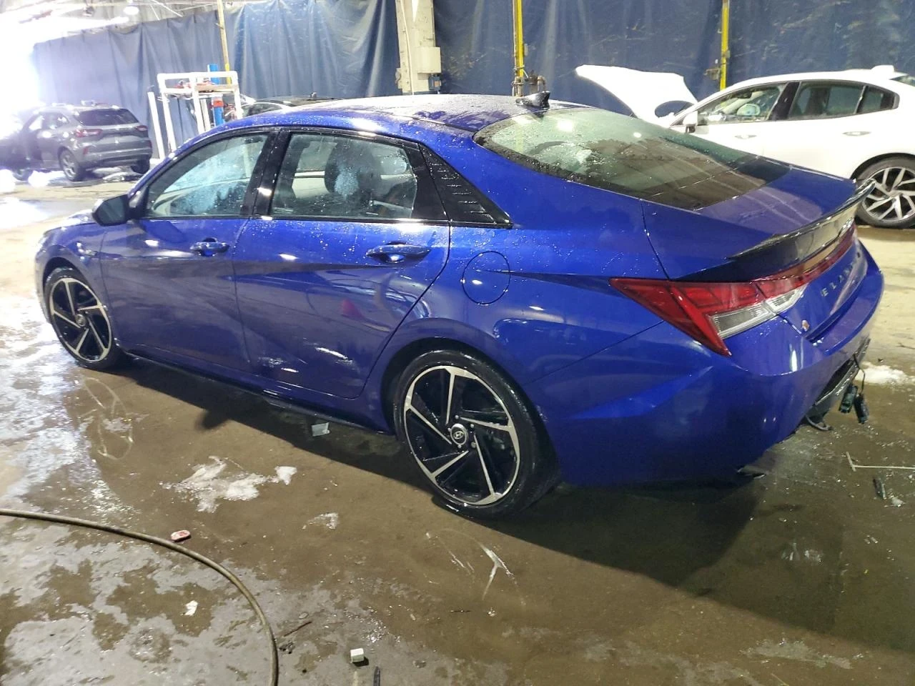 Hyundai Elantra  - изображение 4