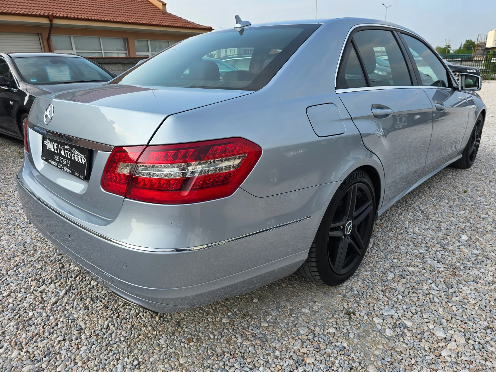 Mercedes-Benz E 300 HYBRID - изображение 4