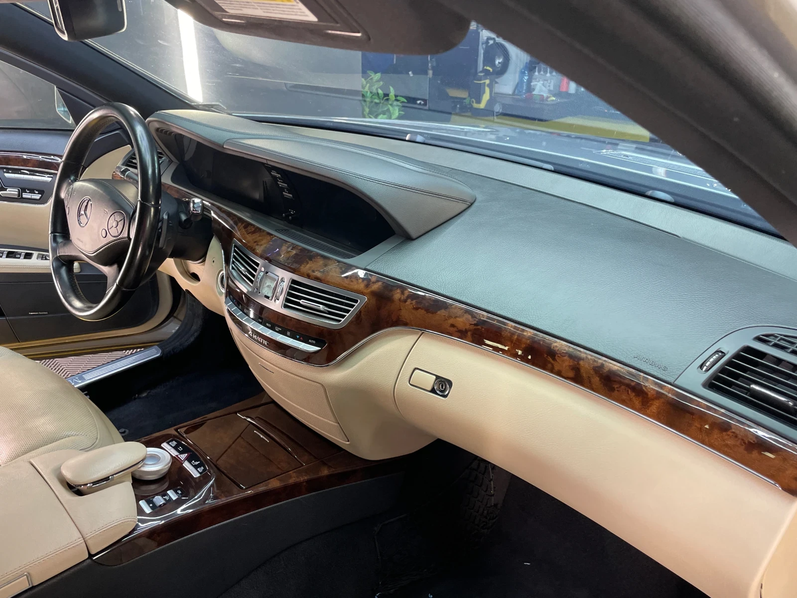 Mercedes-Benz S 350 ИЗКЛЮЧИТЕЛНО ЗАПАЗЕН САЛОН !!! - изображение 8