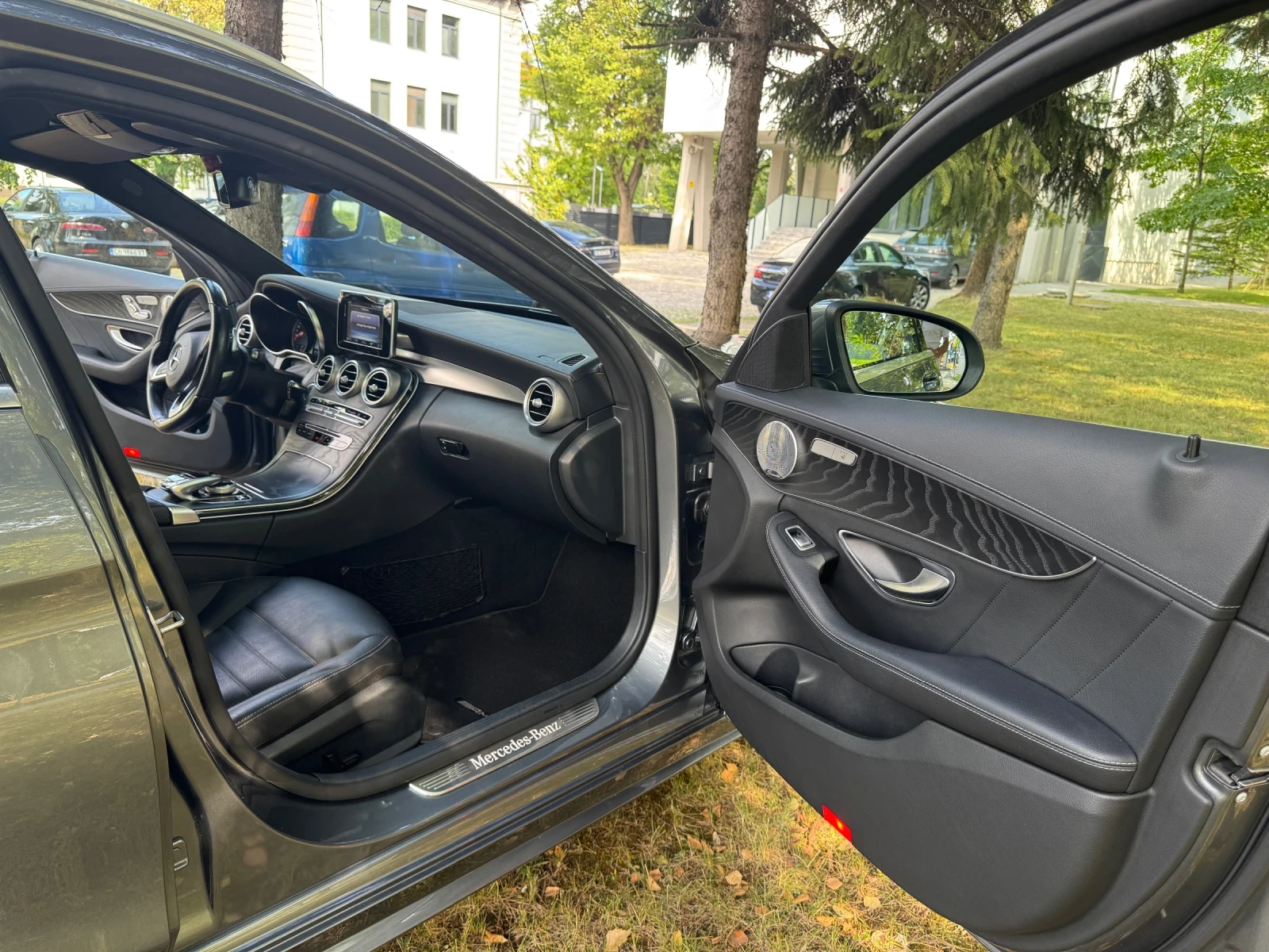 Mercedes-Benz C 250 AMG / 4 Matic / 204 cc/  Burmester  - изображение 10