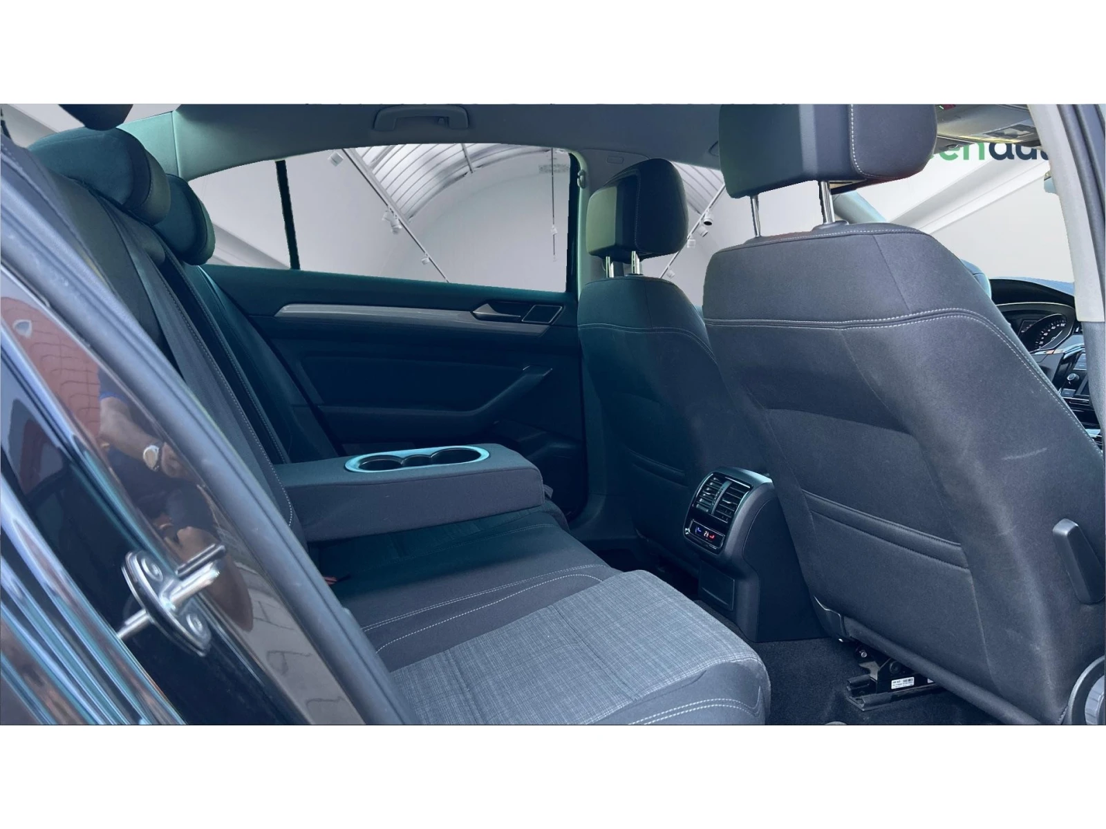 VW Passat 2.0 TDi DSG SCR Business,    575  | Mobile.bg   8