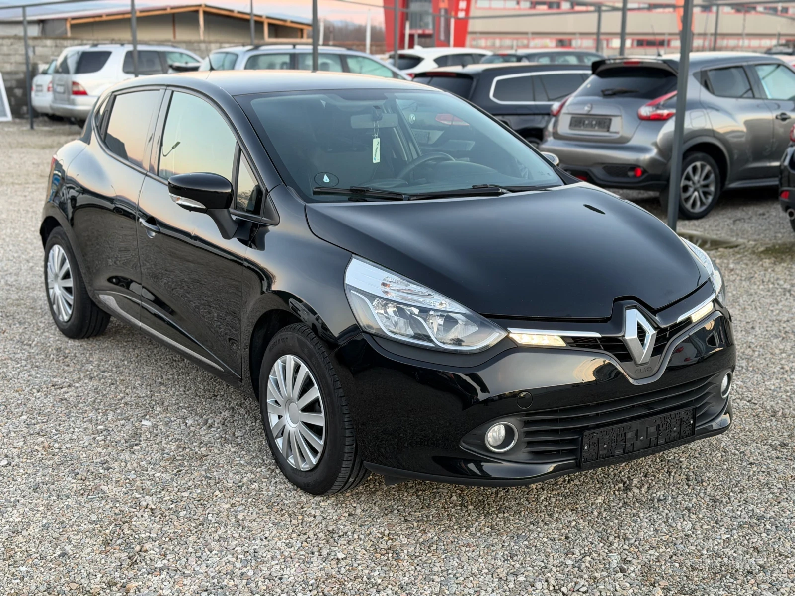 Renault Clio 1.5d/75hp/NAVI/EVRO6/ - изображение 3