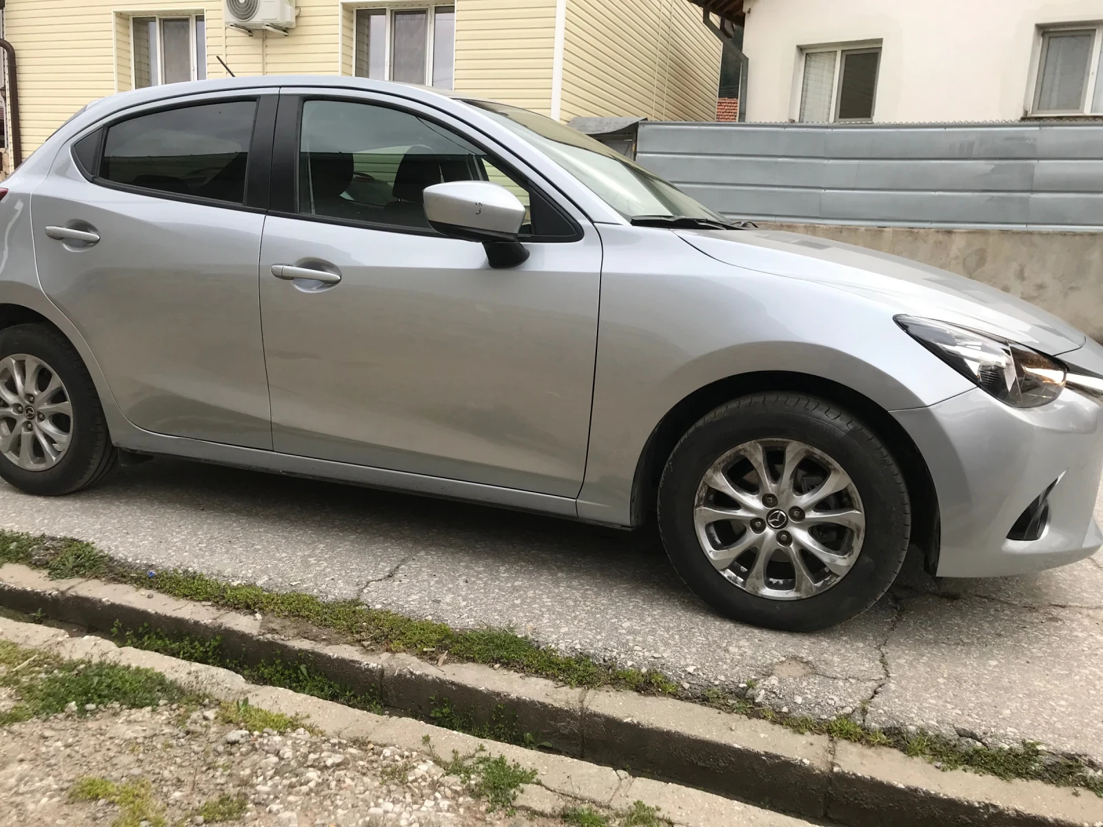 Mazda 2 1.5I avtomatik CH, снимка 4 - Автомобили и джипове - 53928630
