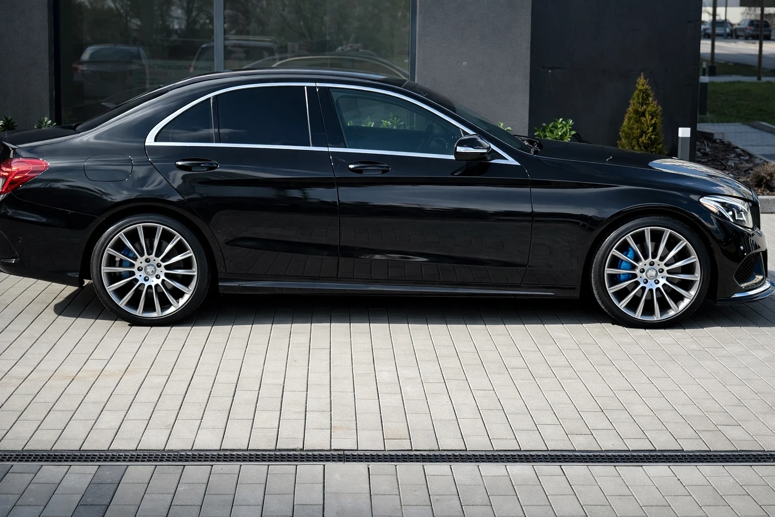 Mercedes-Benz 220, снимка 2 - Автомобили и джипове - 54340742