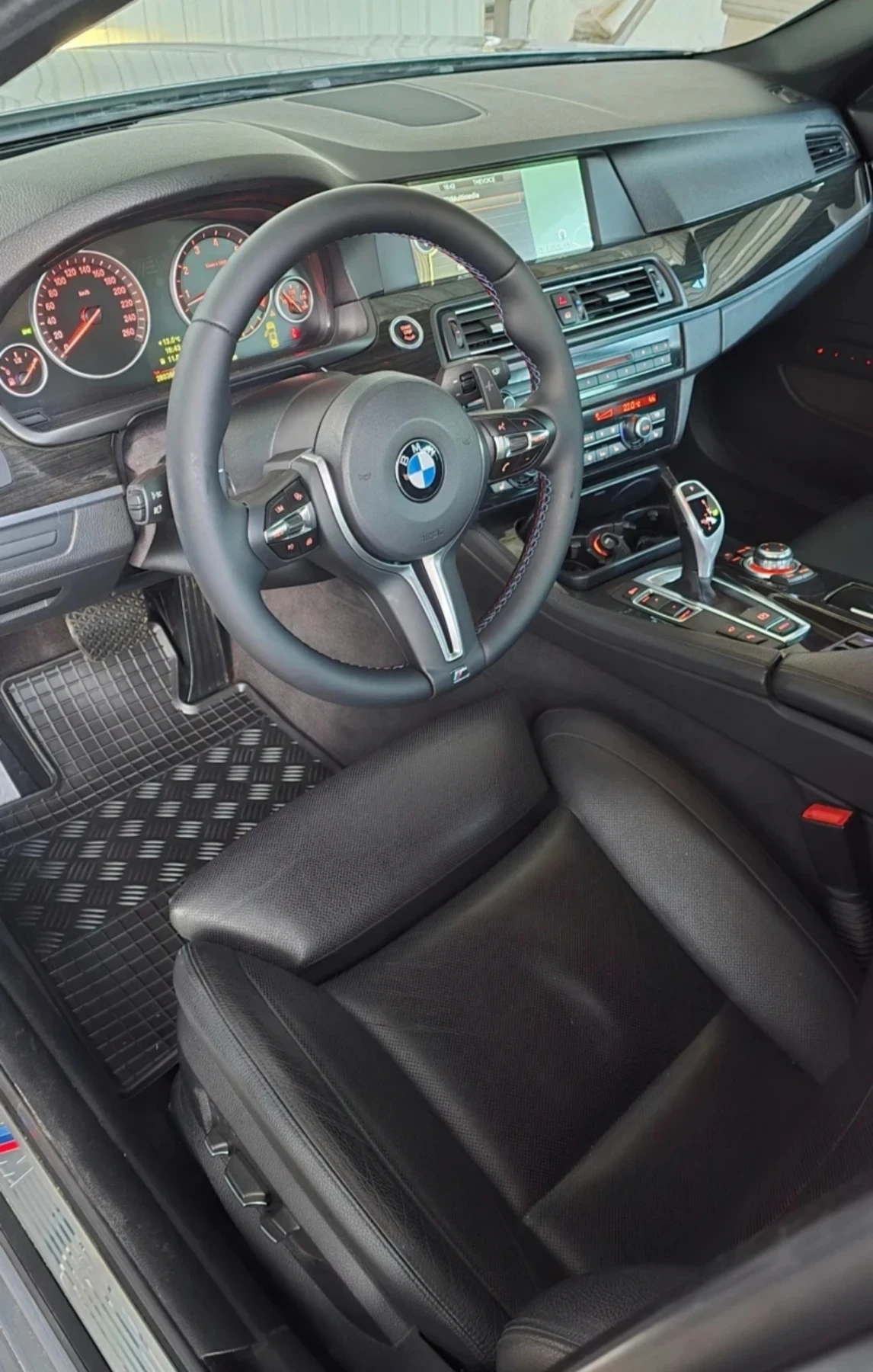 BMW 535 I LUXURY!!!, снимка 11 - Автомобили и джипове - 54355421