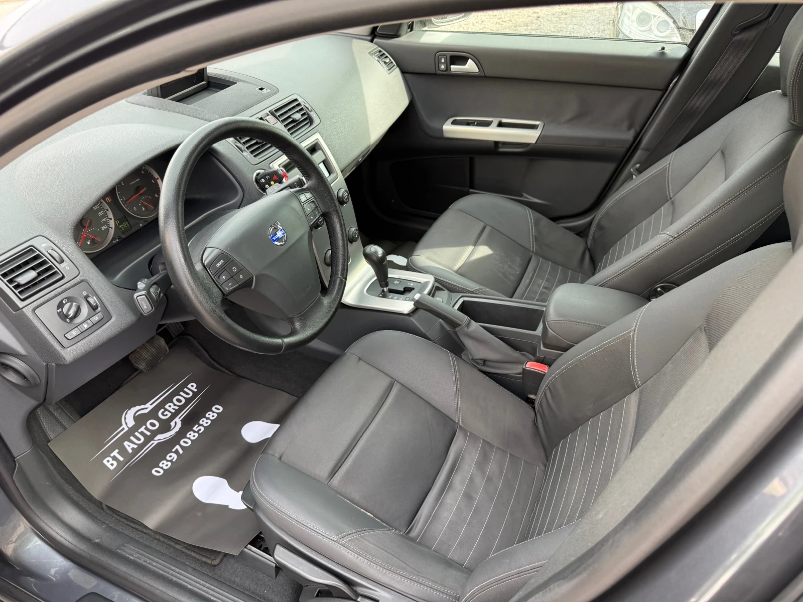 Volvo V50 2.4 D5 AUTOMATIC 180HP, снимка 7 - Автомобили и джипове - 54692740
