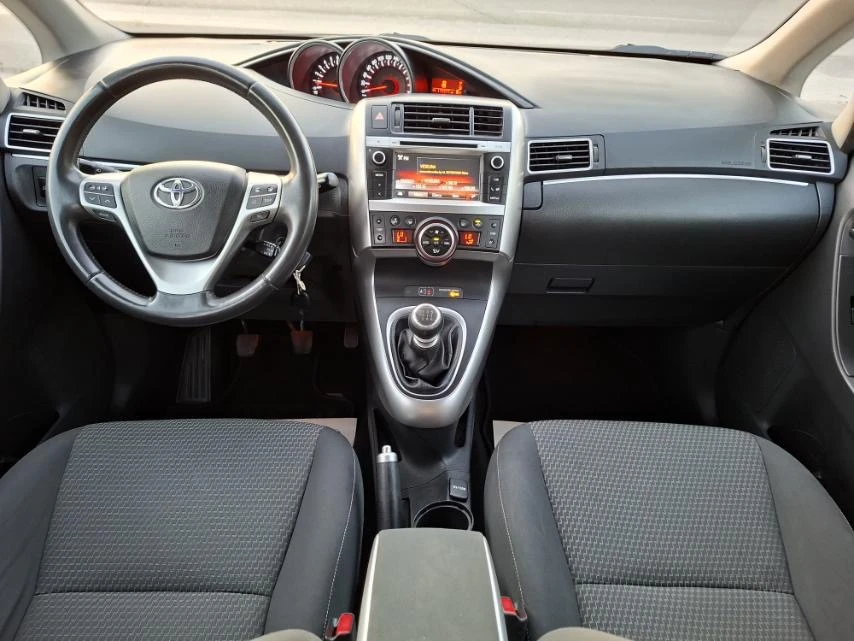 Toyota Verso 1.6i-132кс-6+ 1-ЗАДНА КАМЕРА-НАВИГАЦИЯ-BLUETOOTH, снимка 10 - Автомобили и джипове - 55729421
