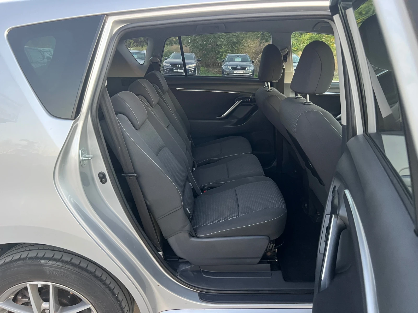 Toyota Verso 1.6i-132��-6+ 1-����� ������-���������-BLUETOOTH | Mobile.bg � ����������� 12
