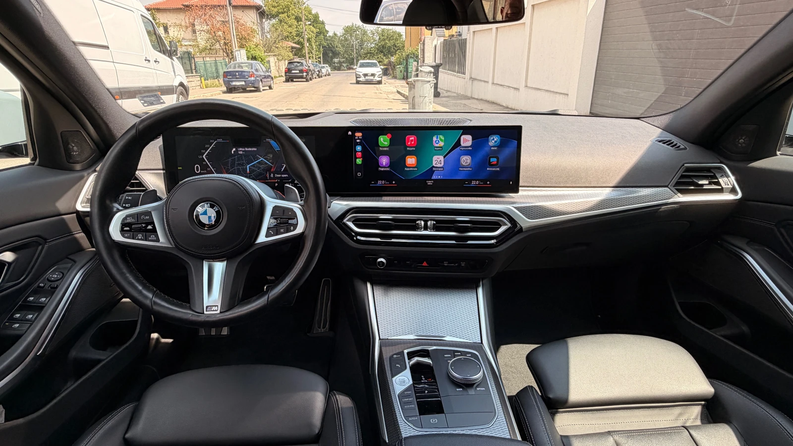 BMW 320 d xDrive M LCI, снимка 11 - Автомобили и джипове - 55787380