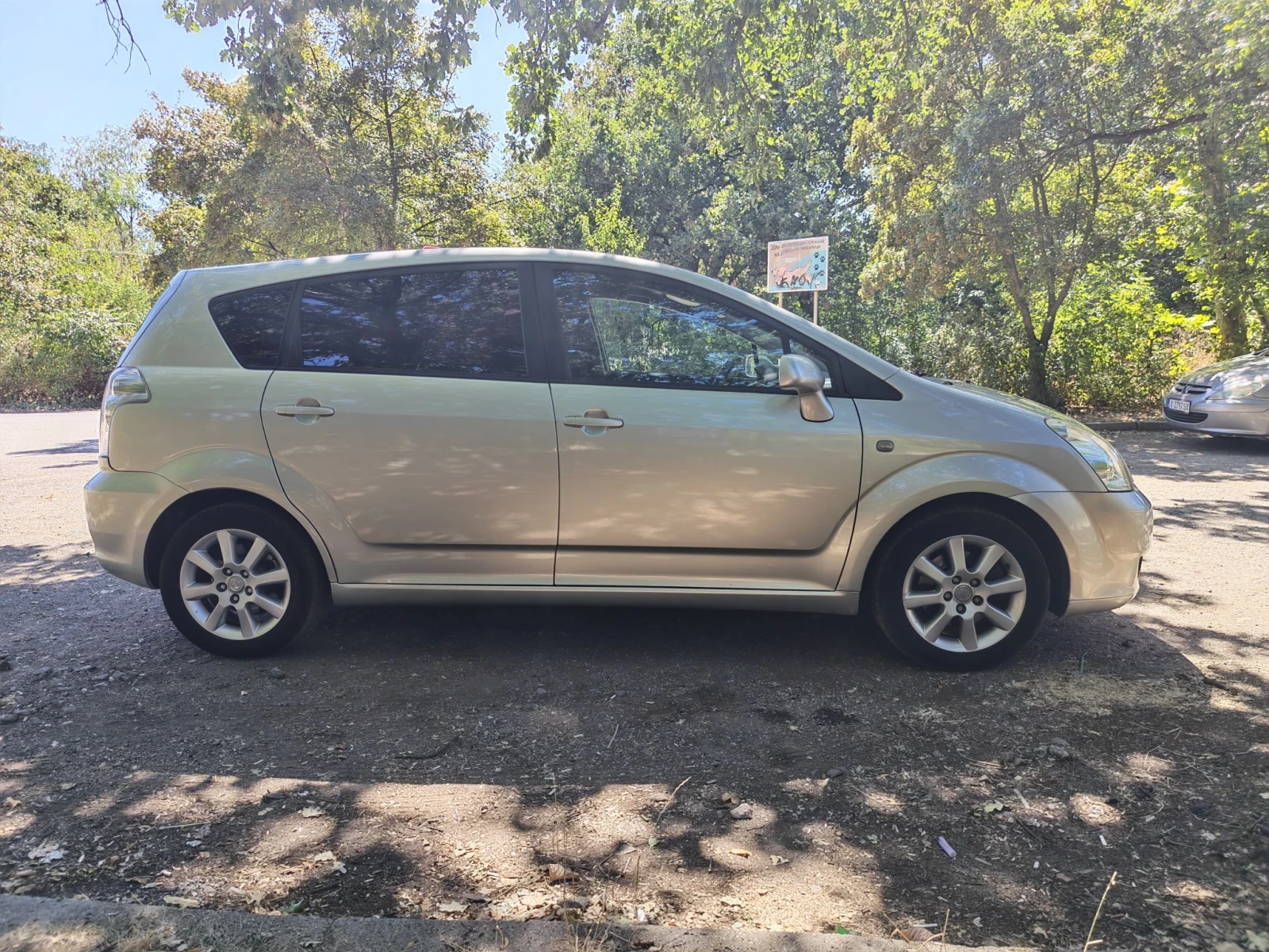 Toyota Corolla verso 1.8 vvti  LPG, снимка 2 - Автомобили и джипове - 55849055