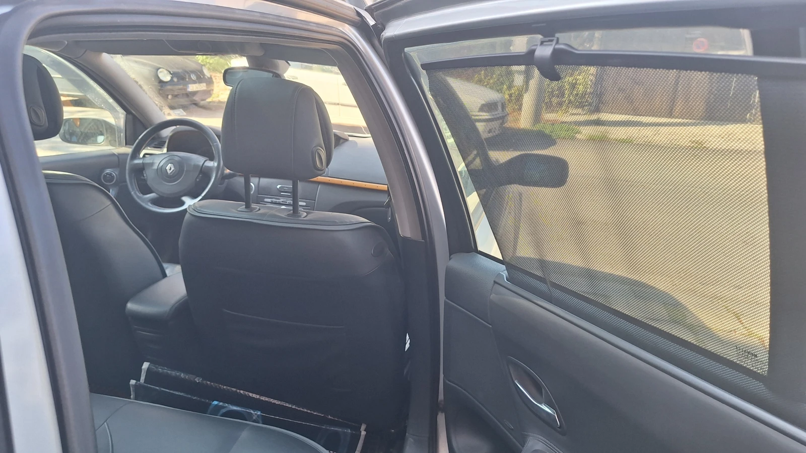 Renault Laguna Laguna II Grandtour, Initiale Paris, 3.0 V6, 207HP, снимка 9 - Автомобили и джипове - 55948750