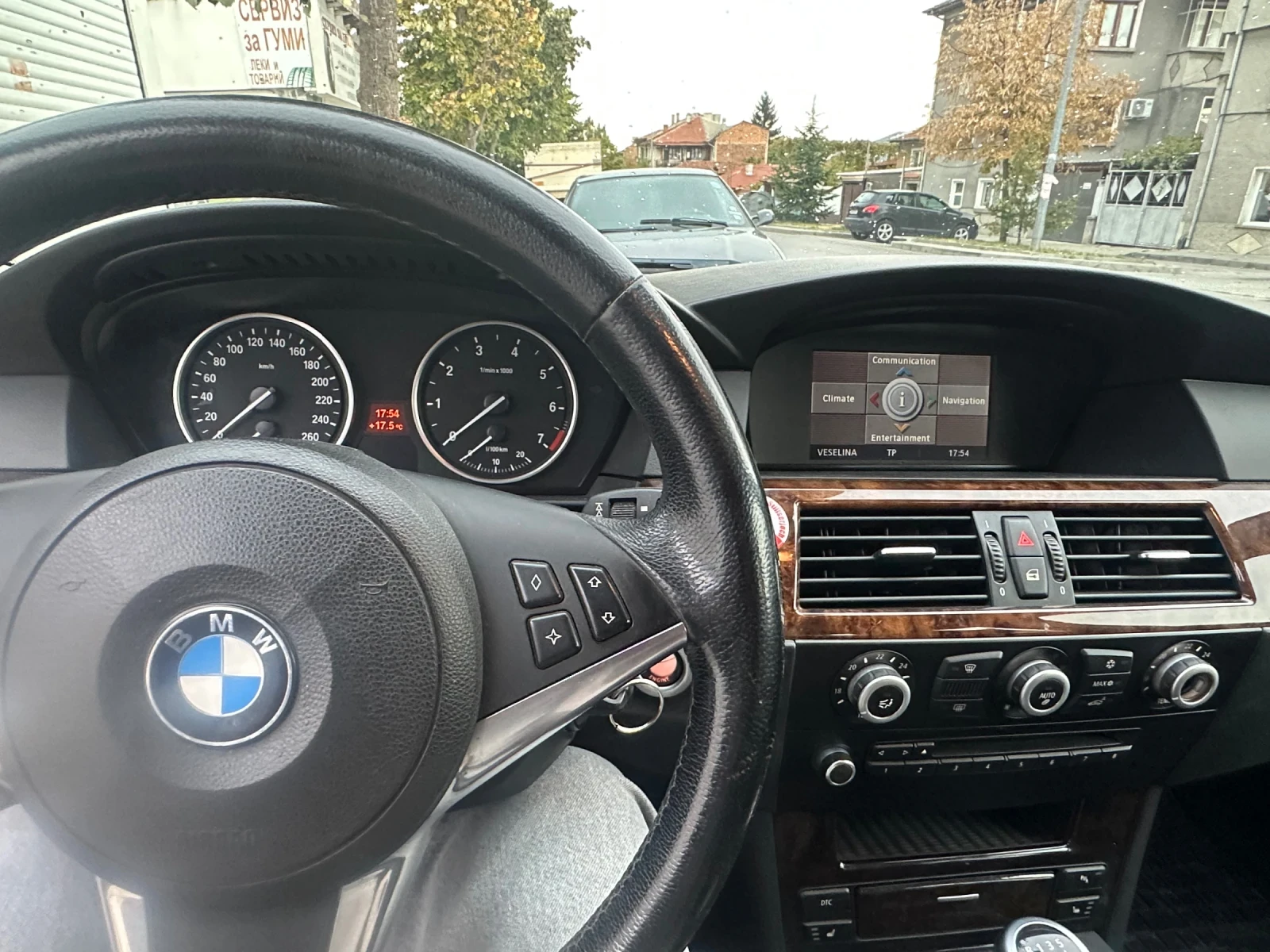 BMW 523, снимка 8 - Автомобили и джипове - 56226201