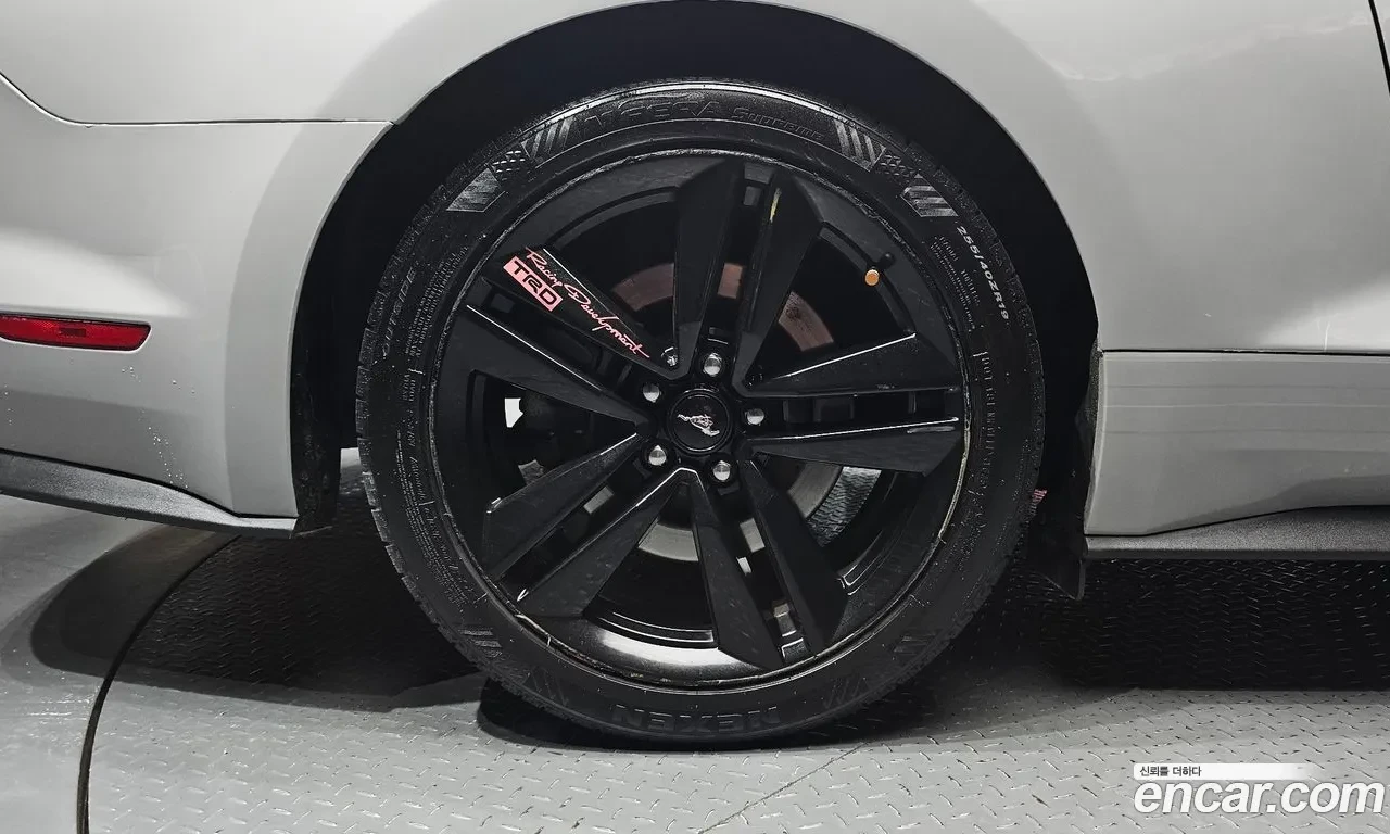 Ford Mustang, снимка 5 - Автомобили и джипове - 56611285
