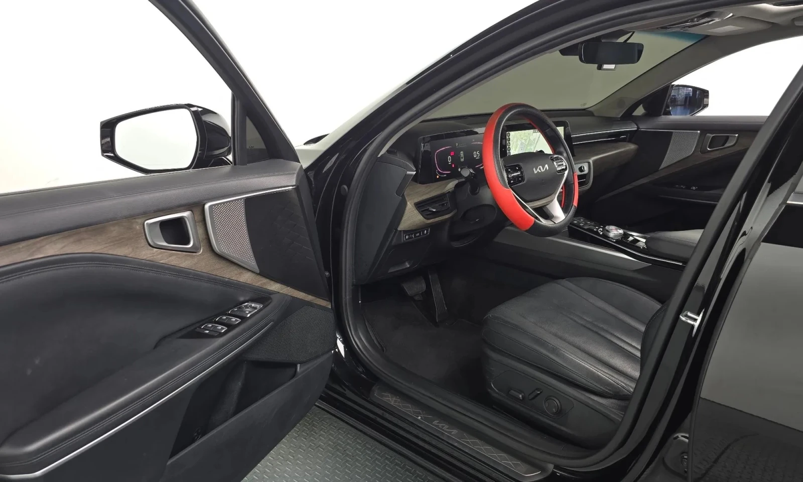 Kia K8, снимка 17 - Автомобили и джипове - 56623577