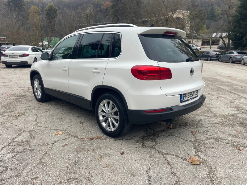 VW Tiguan, снимка 6 - Автомобили и джипове - 47985194