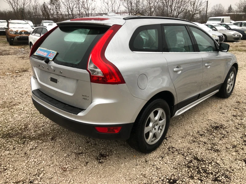 Volvo XC60 AWD, снимка 6 - Автомобили и джипове - 48164735