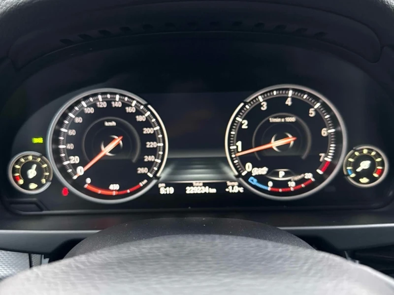 BMW X5  xDrive35i | KEYLESS | CAMERA | CARFAX , снимка 8 - Автомобили и джипове - 53454221