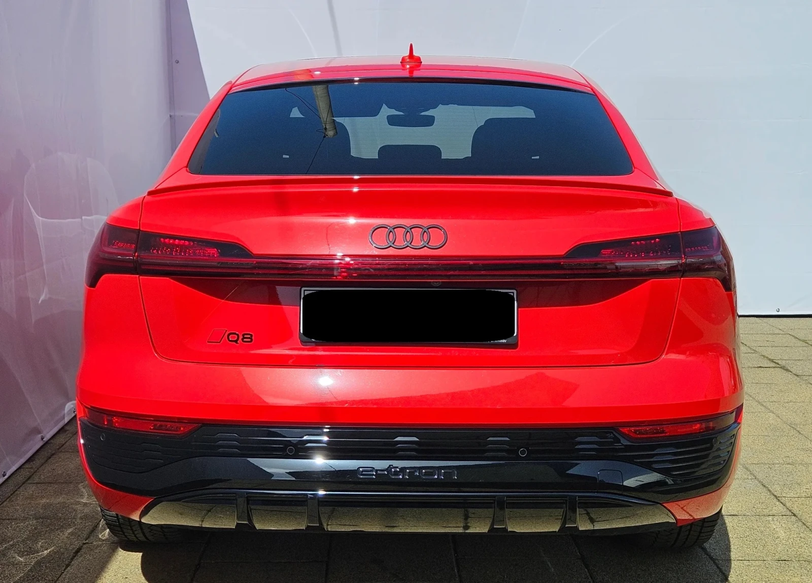 Audi Q8 e-tron Sportback 55 114 kWh Quattro - изображение 3