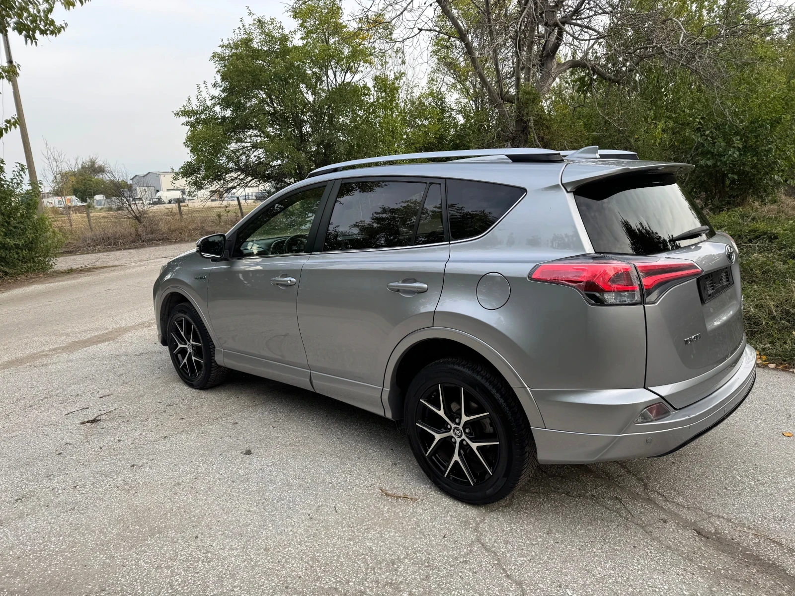 Toyota Rav4 2.5H.EXECUTIVE.АВТО.КОЖА.КЕЙЛЕС.НАВИ.ДИСТРОН197кс - изображение 3