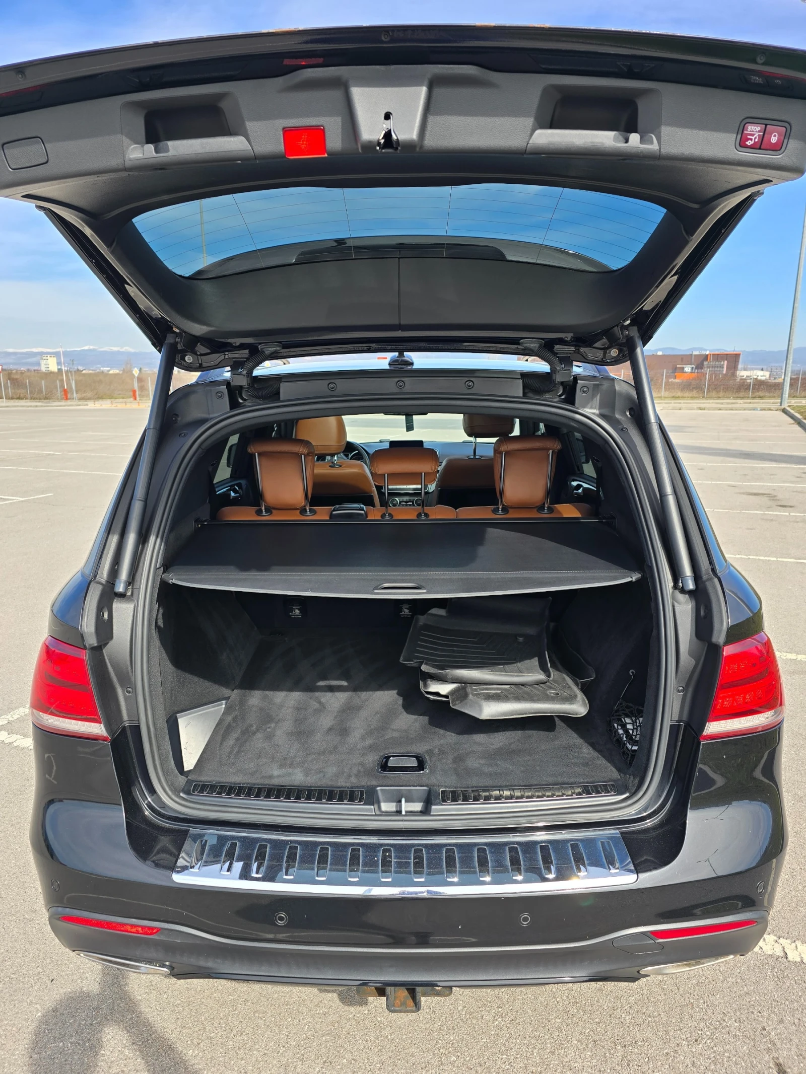 Mercedes-Benz GLE 400 AMG LINE* PANO* 9 G-TRONIC* 4-MATIC, снимка 12 - Автомобили и джипове - 54284822