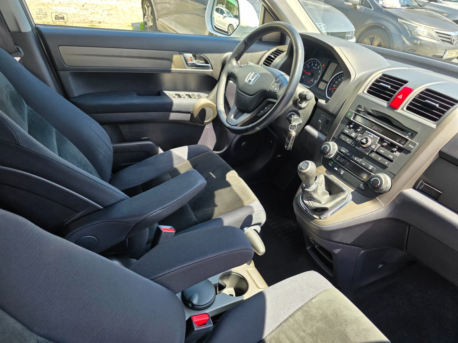 Honda Cr-v 2.0i 150k.c 4x4 UNIKAT ITALIA EURO 5, снимка 13 - Автомобили и джипове - 54427986