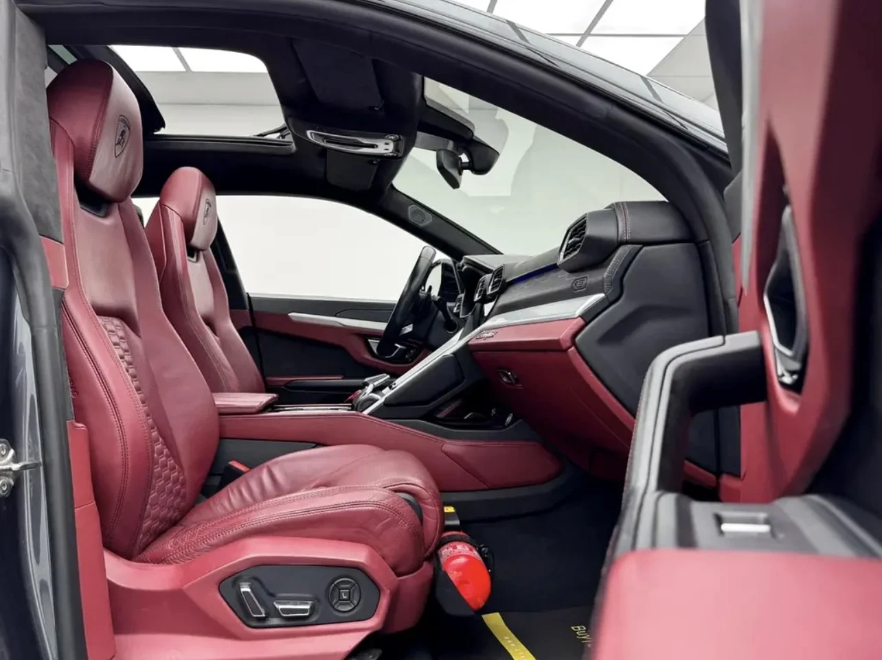 Lamborghini Urus STANDARD | ПЪЛНА СЕРВИЗНА ИСТОРИЯ | FULL OPTIONS, снимка 9 - Автомобили и джипове - 54544878