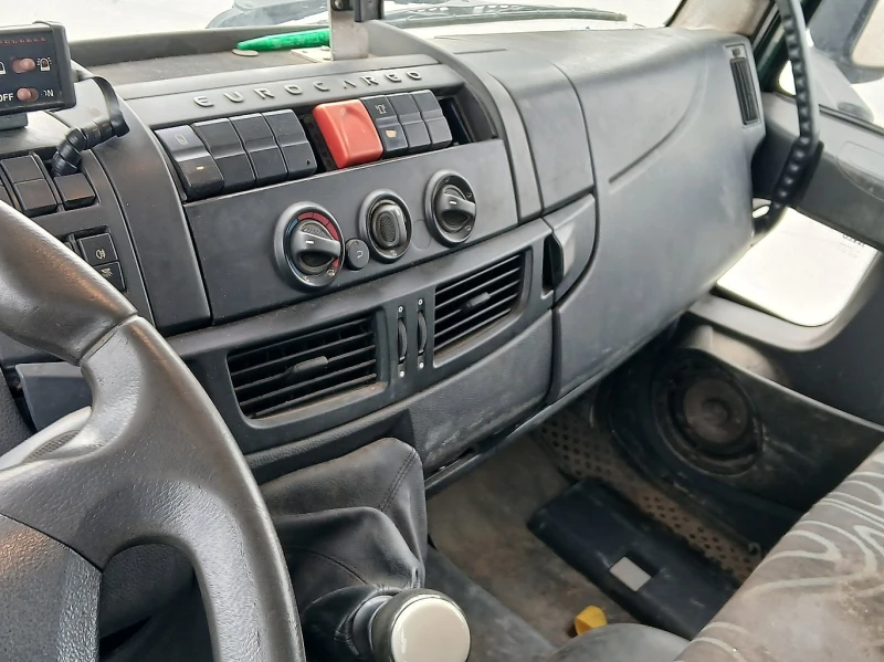 Iveco Eurocargo двойна кабина с пътеки, снимка 12 - Камиони - 51696995