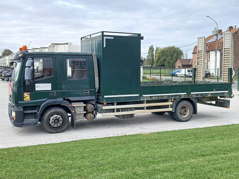 Iveco Eurocargo двойна кабина с пътеки, снимка 4 - Камиони - 51696995