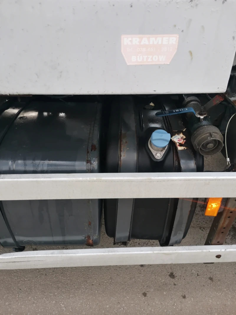 Mercedes-Benz Actros Фекалка, снимка 8 - Камиони - 52906771