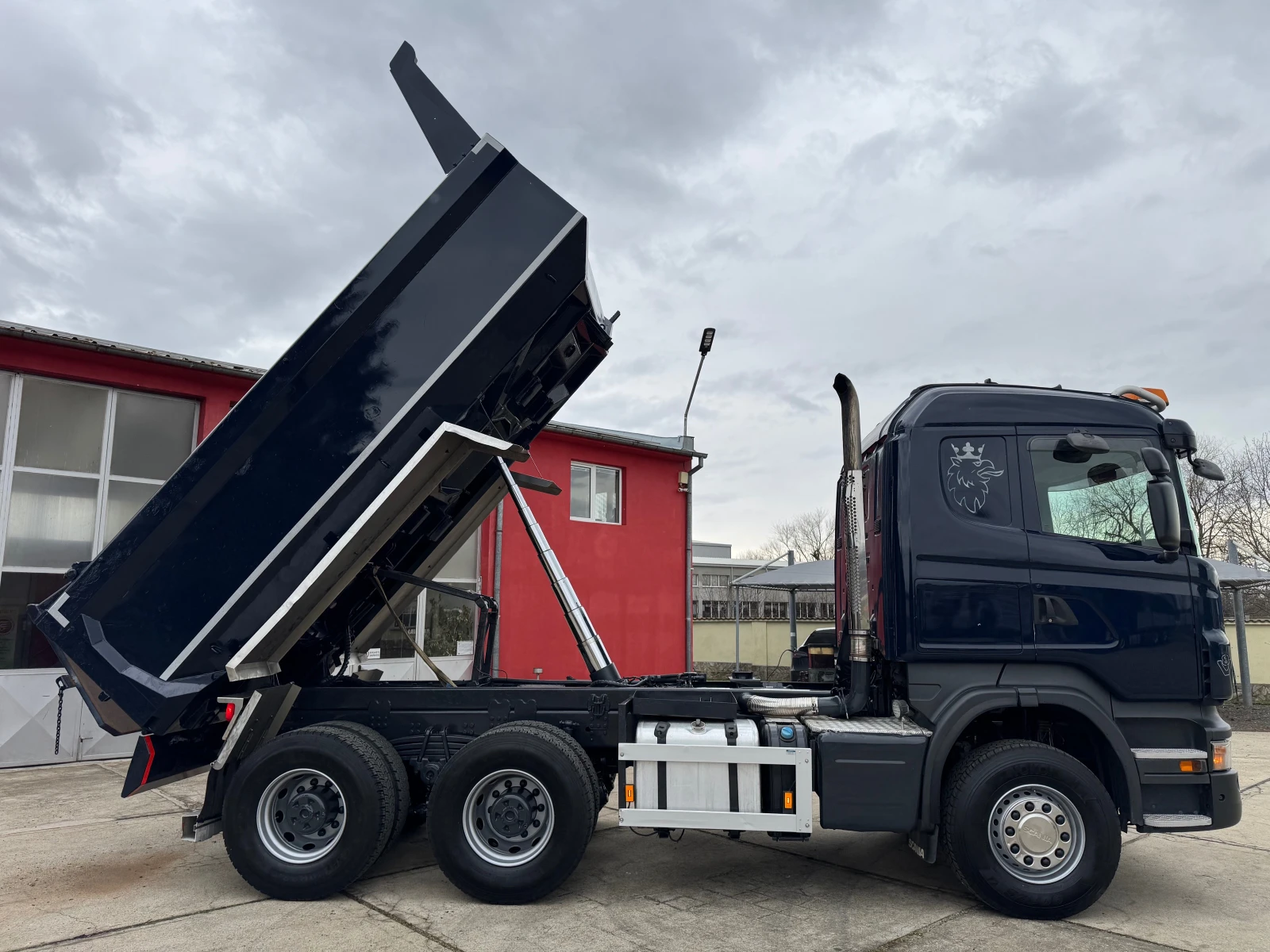 Scania R 560 V8 6x4  - изображение 7