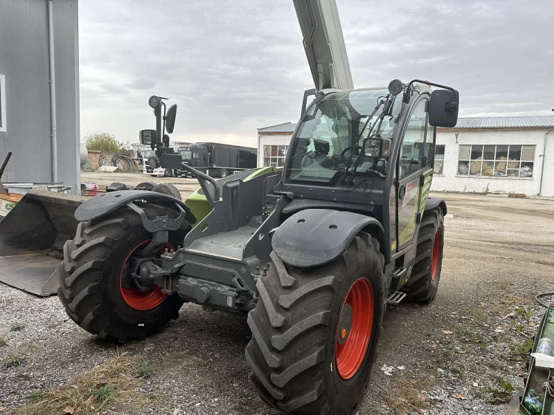 Телескопичен товарач Claas 7044, снимка 3 - Селскостопанска техника - 46853671