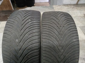 Гуми Зимни 225/40R18, снимка 5