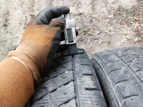 Гуми Зимни 185/75R16, снимка 4
